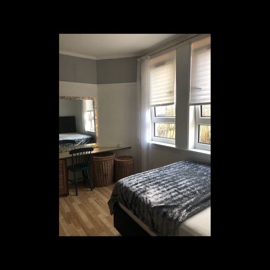 2 Bed Flat, Broadholm Street, G22 - Photo 1