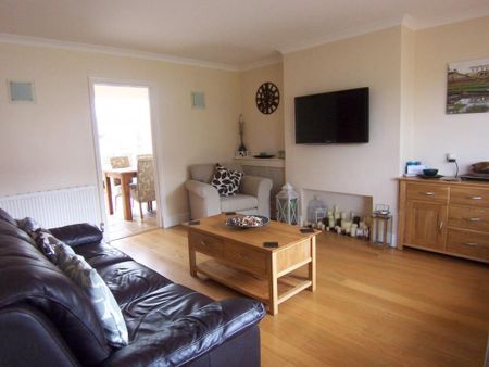2 bedroom terraced house to rent - Photo 3