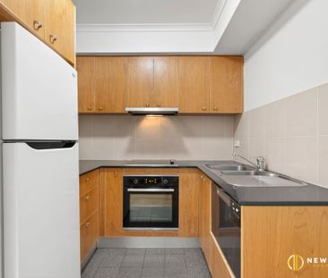601/2 Akuna Street, City ACT 2601 - House For Rent | Domain - Photo 6