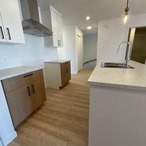 2 CH - 1 SDB - Saint-Lambert-de-Lauzon - $1,430 /mo - Photo 2