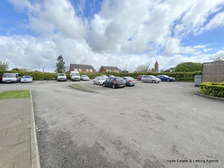 City View, Highclere Avenue, Salford, M7 4ZU, M7 4ZU - Photo 2