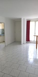 Location Appartement 2 pièces 45m² RONCHIN 59790 - Photo 4