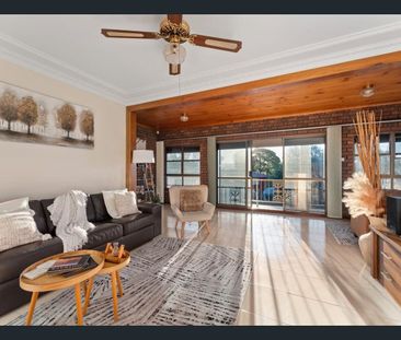 LAKEFRONT LIVING WITH BREATHTAKING VIEWS - Photo 5