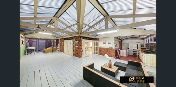 FAMILY HOME FOR LEASE - Photo 2