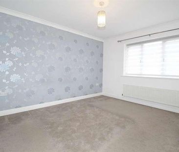 Friern Close, Cheshunt, EN7 - Photo 4