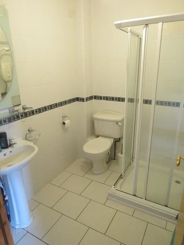121 Wellesley Avenue Apt 2, Belfast, BT9 6ND - Photo 4