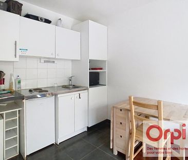 Location Appartement 1 pièce Meublé 26m² ISSY LES MOULINEAUX 92130 - Photo 4