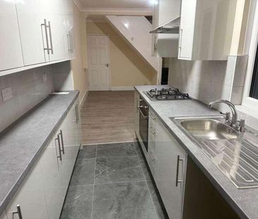 Knighton Lane, Leicester, LE2 - Photo 4