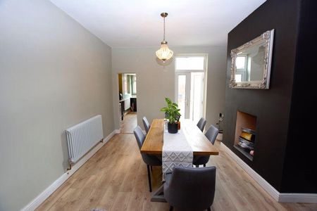 2 bedroom terraced house to rent - Photo 2