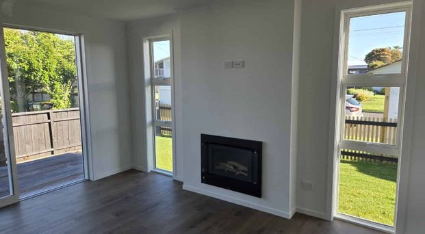 Brand New! - Photo 1