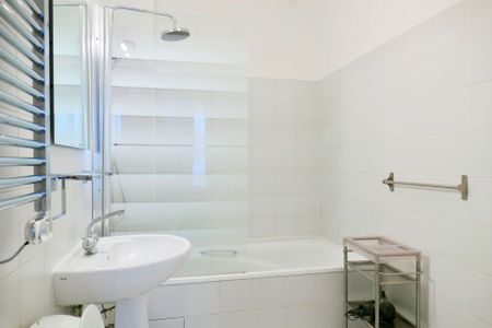 Appartement meublé 3 pièces - 68m² - Photo 3