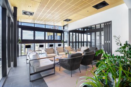 20th floor living at its finest!! - Photo 2