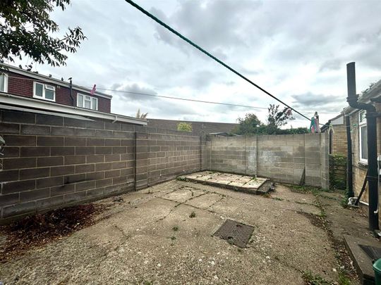 2 bedroom bungalow - detached - Photo 1