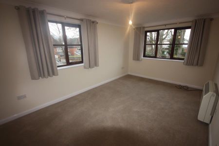 Leas Road, Guildford - 1 bedroomProperty for lettings - Seymours - Photo 2