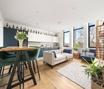 Littleworth Road, Esher, Surrey, KT10 flat to rent - Photo 1