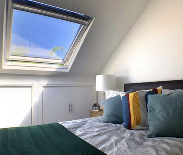 4 bed Apartment for Rent - Photo 4