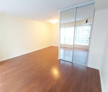 For Lease - 7 Carlton Street Unit# 402, Toronto, Ontario - Photo 1