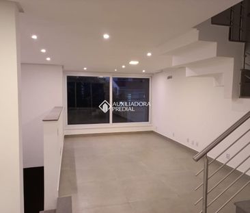 Casa com 3 quartos e 203m² para alugar em Higienópolis, Porto Alegre. - Photo 2