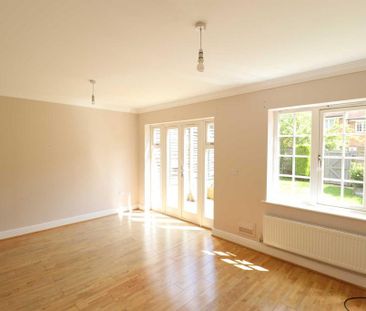 3 bedroom terraced house to rent - Photo 6