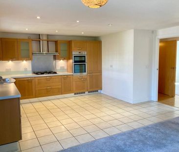 2 bedroom apartment to rent - Photo 6