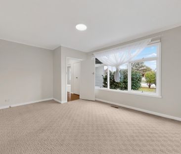 Two Living Areas, Brand New Kitchen, Prime Location - Photo 1