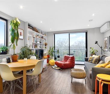 Essex Wharf, London, E5 9QQ - Photo 1