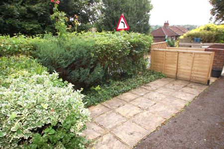 2 bedroom terraced house to rent - Photo 3