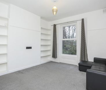 Flat to rent - Courthill Road, Lewisham, SE13 - Photo 1