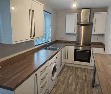 2 bedroom terraced house to rent - Photo 6