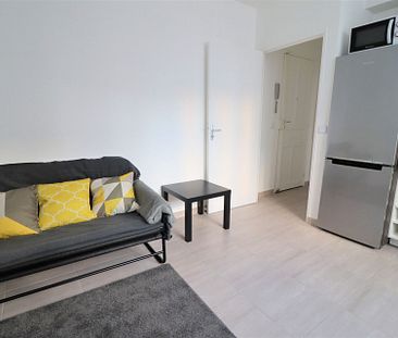 À BOULOGNE BILLANCOURT À louer Appartement 2 pièces 31 m2 Loyer 1 240,00 €/mois charges comprises * - Photo 1