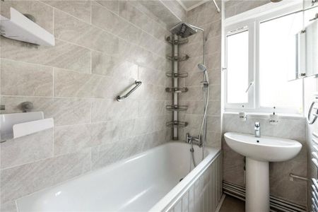 3 bedroom apartment to rent - Photo 5