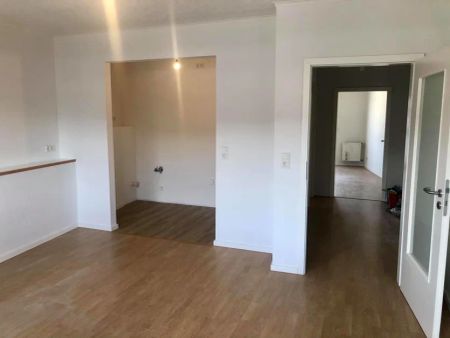 Single-Wohnung mit 2-ZKB in Zentrum von Heusweiler zu vermieten - Foto 5