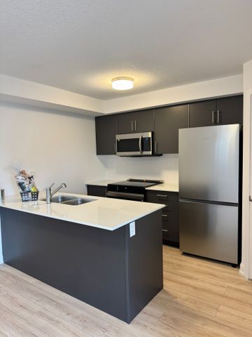 For Lease - 940 St David Street Unit# 69, Centre Wellington, Ontario - Photo 2