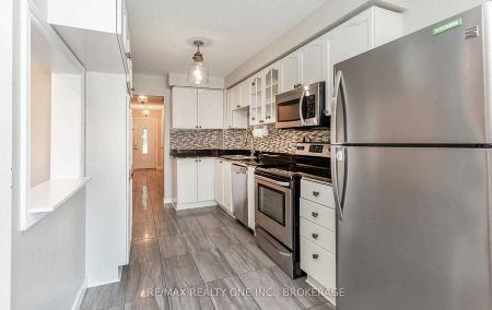 For Lease - 1051 Blizzard Road Unit# Upper, Mississauga, Ontario - Photo 2
