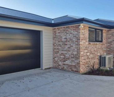 44 Debridge Street, Ravenwood - Photo 2