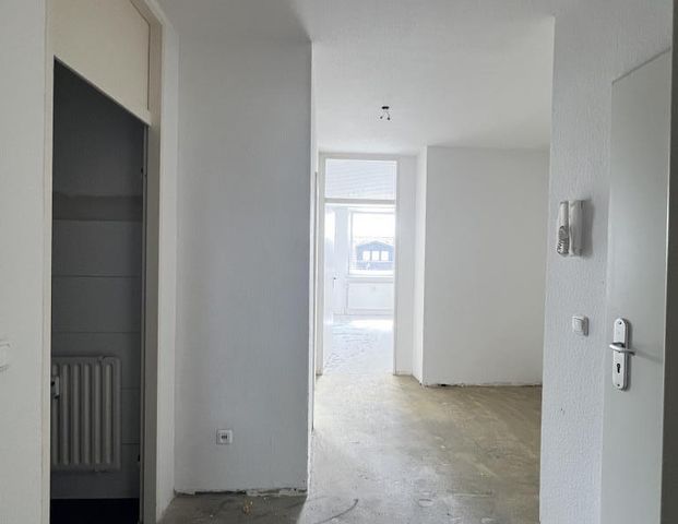 Gut geschnittene 2-Zimmer-Wohnung mit renovierten Bad in Ratingen - ab sofort! - Photo 1