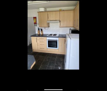 Room in a Shared House, Fishponds Road, BS16 - Photo 3