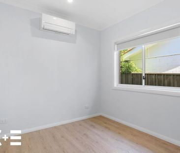 Contemporary + Bright - Photo 1