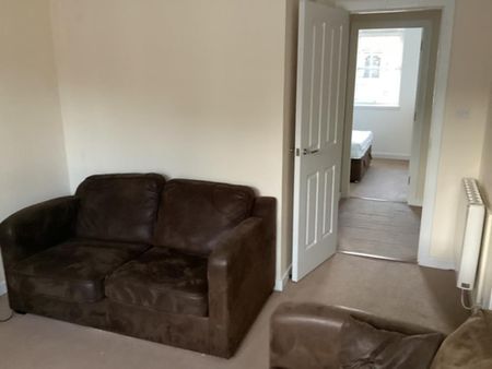 1 bedroom flat to rent - Photo 2