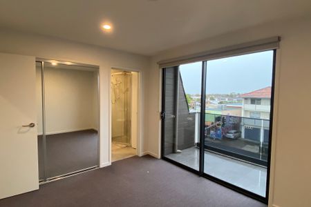 Unit 201/132 Hotham Street, St Kilda East. - Photo 3