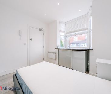 Studio to rent - Photo 2