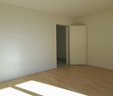 Grosszügige 4.5-Zimmerwohnung am Dorfrand - Photo 4