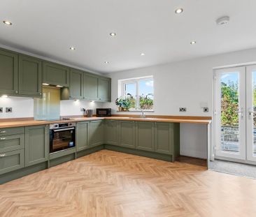 3 bedroom semi-detached house to rent - Photo 5