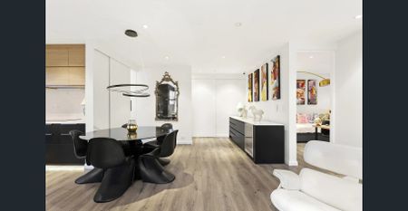 The Ultimate Coogee Lifestyle: Light-Filled, Private & Perfectly Renovated - Photo 3