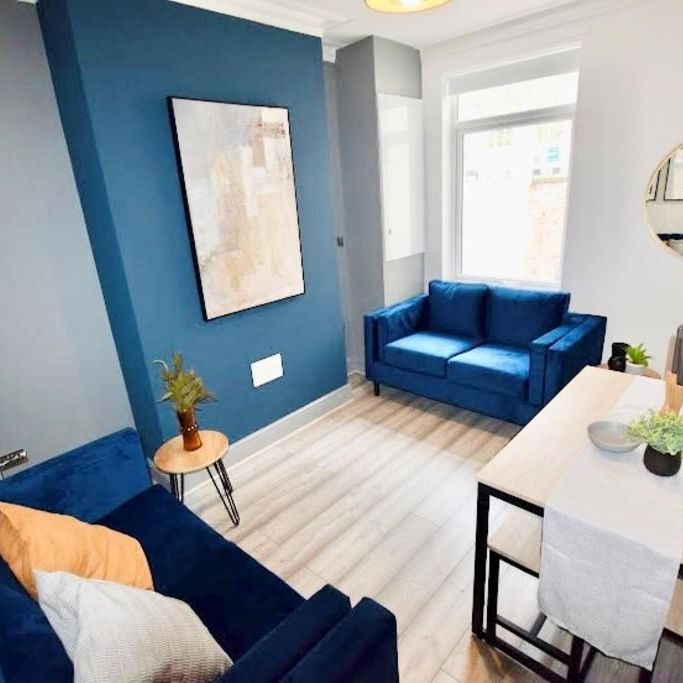 1 bedroom in a house share to rent - Photo 1