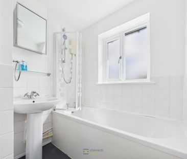 3 bedroom end of terrace house to rent - Photo 6