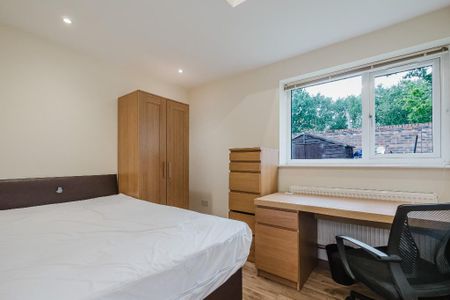 7 bedroom terraced house to rent - Photo 2