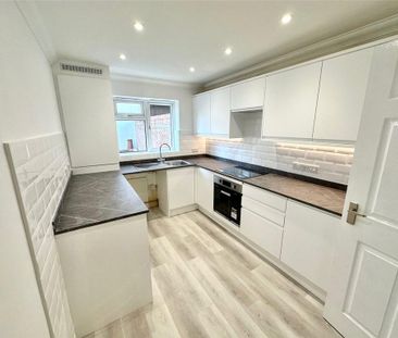 2 bedroom maisonette to rent - Photo 3