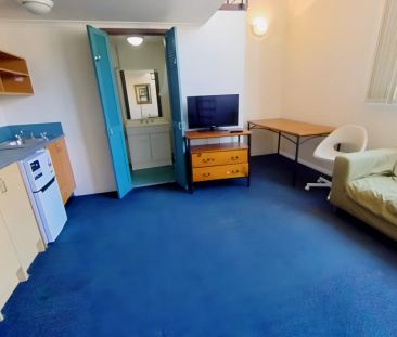 1 bed 1 bath-1070 - Photo 1