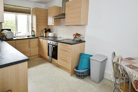 2 Bed Flat, Redmires Court, M5 - Photo 5